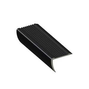 Nez de marche PVC souple N25BS bord sifflet noir Romus